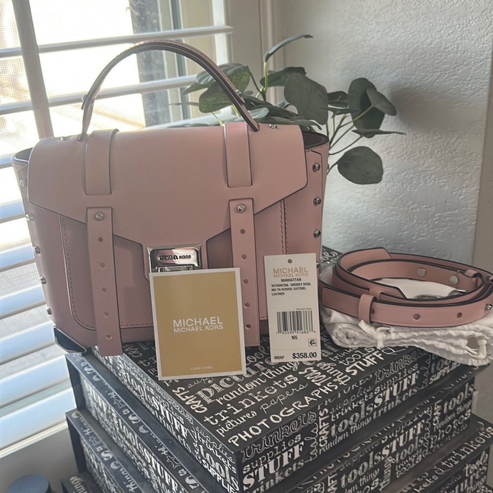 Michael Kors Manhattan medium leather satchel in Smokey Rose color